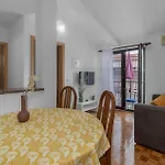 2 Bedroom Gorgeous In Appartement *